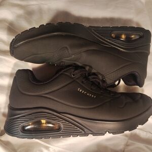 Black Skechers Memory Foam Size 10, UK 7